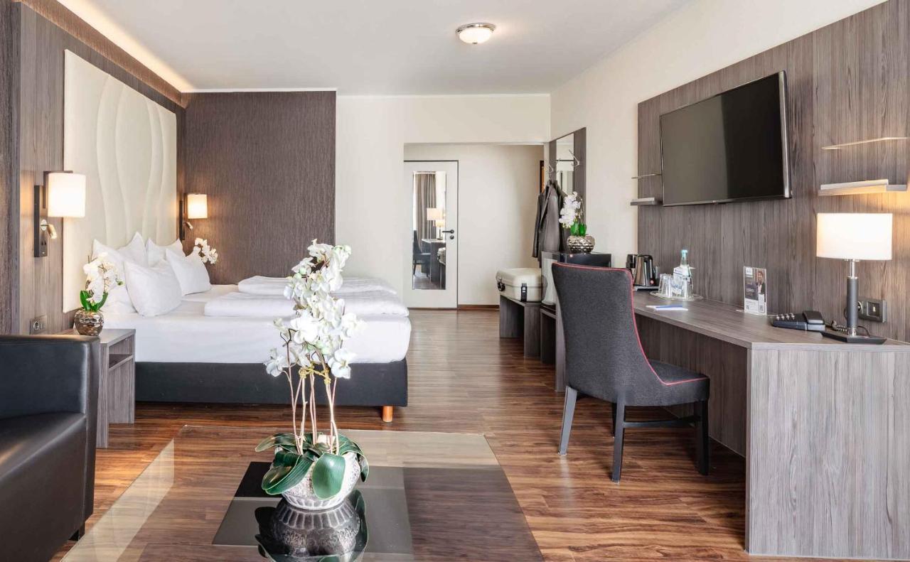 Best Western Plaza Hotel Grevenbroich Esterno foto