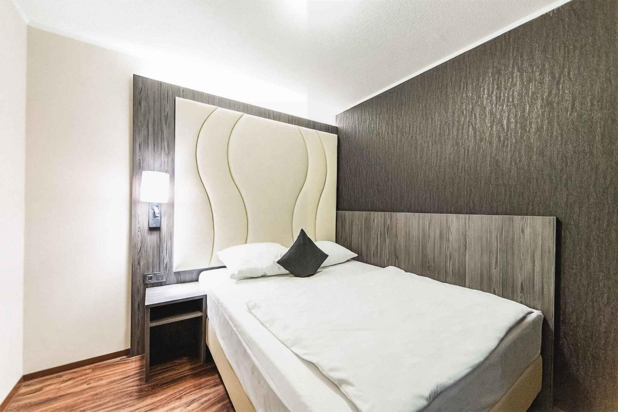 Best Western Plaza Hotel Grevenbroich Esterno foto